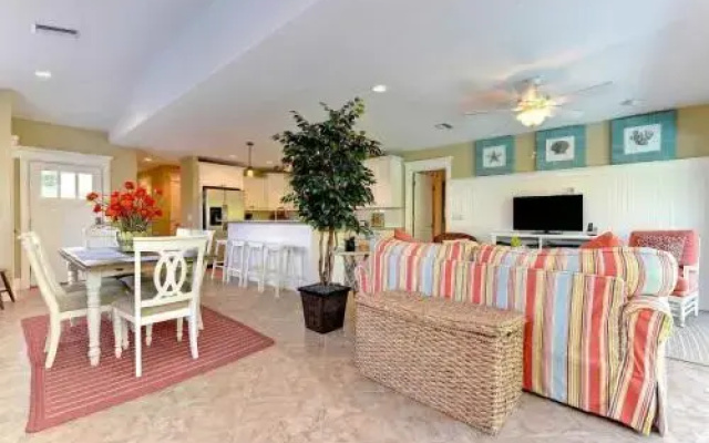 Sapphire Beach House 3 Bedroom Villa by RedAwning