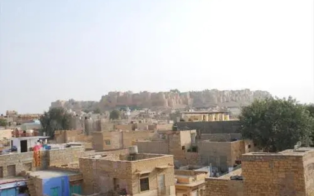 Ratan Hostel