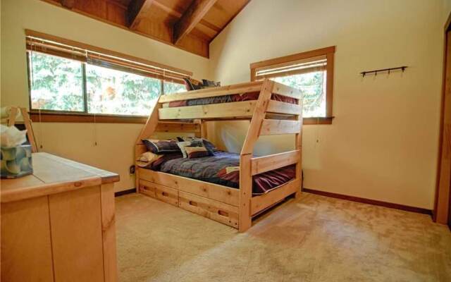 1380 Commonwealth Drive - 3 Br Home