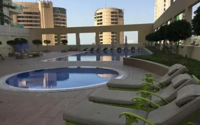 Espace Holiday Homes - Royal Oceanic