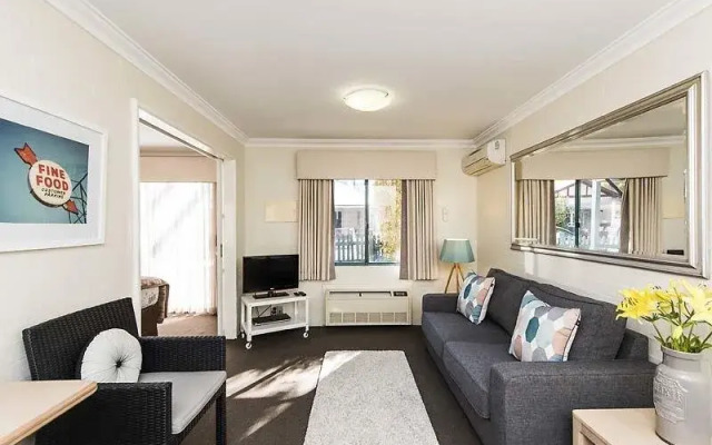 Subiaco Village 28
