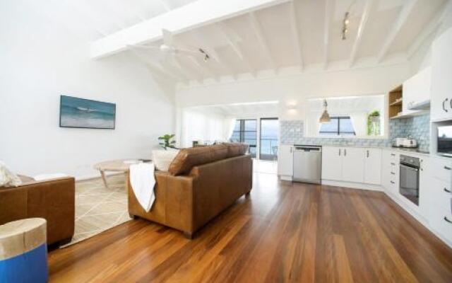 1 37 Marine Pde Wategos Beach Jane's on Wategos