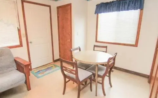 Pacific Paradise - 1 Br townhouse by RedAwning
