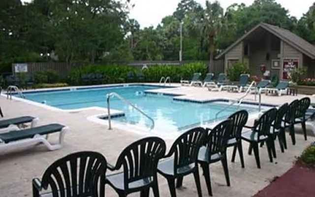 Spicebush at Sea Pines Resort