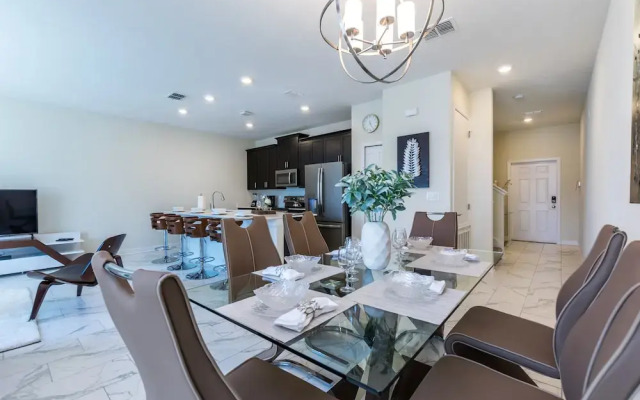 1555 Sandbagger Drive