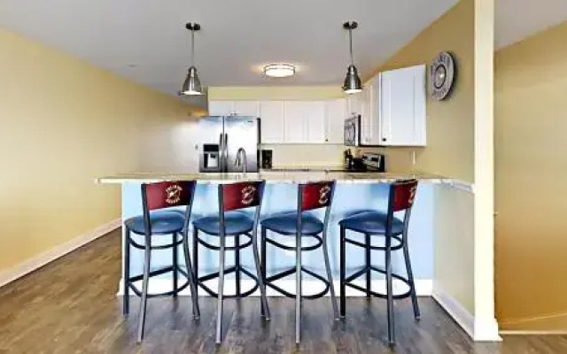 Put-in-Bay Waterfront Condo #111