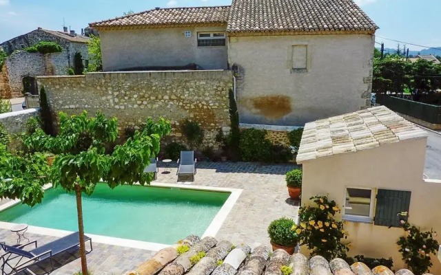 Holiday home Avenue Montmajour