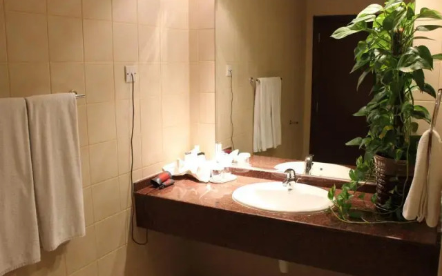 Al Thuriah Hotel Apartment