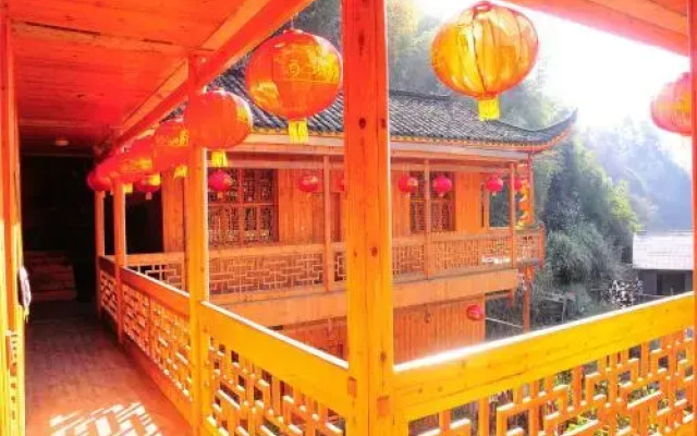 Qing Feng Zhai