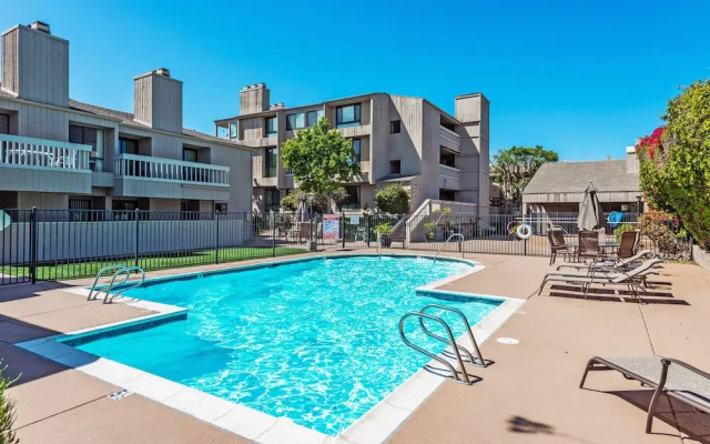 South Sierra Condominium #54075