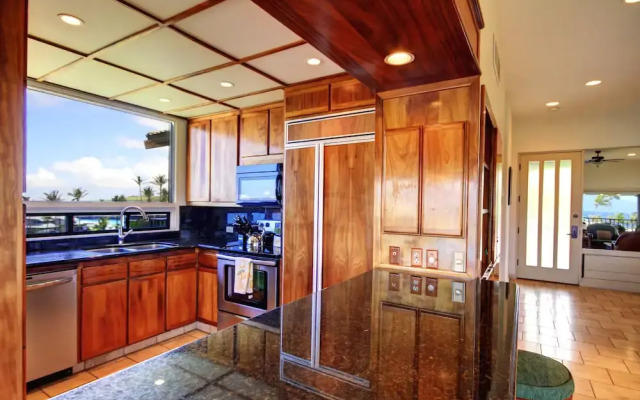 Bay Villa 11B3-4 by RedAwning