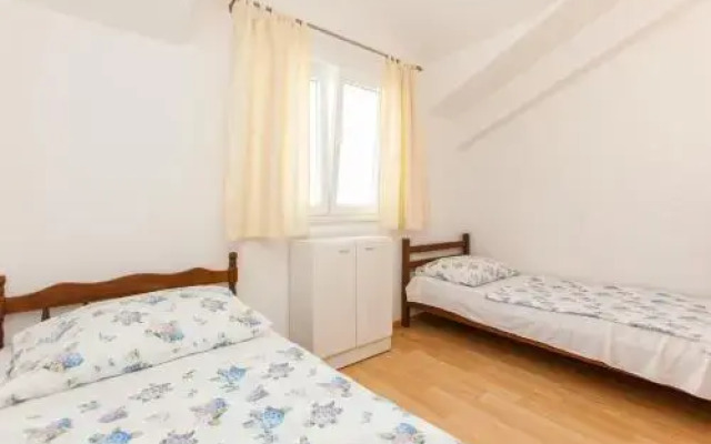 Holiday Home Beata 1871