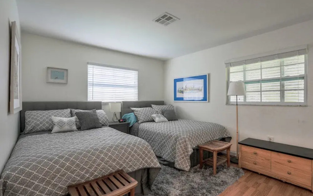 Sarasota 32 - 2 Br Home