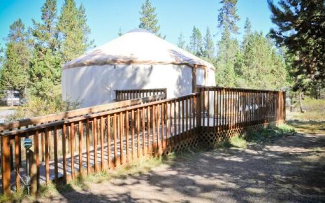 Bend-Sunriver Camping Resort Wheelchair Accessible Yurt 13