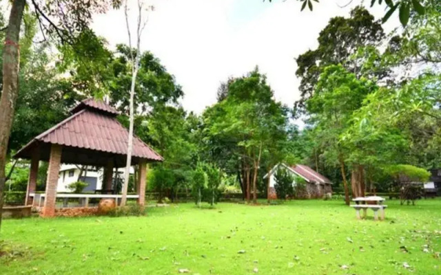Bann Suan Nok Resort