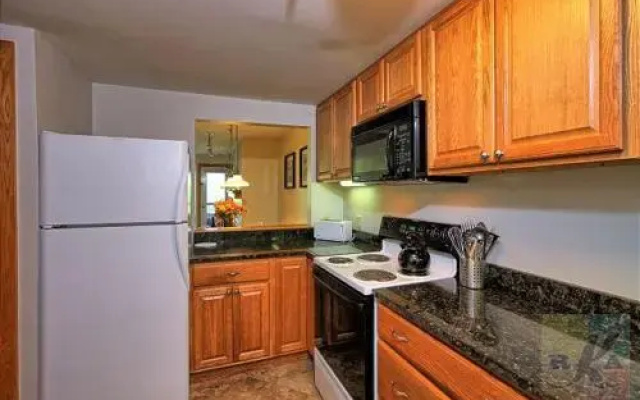 Highridge Condominium Unit B11