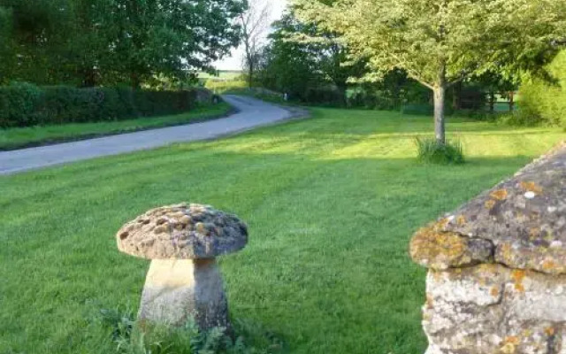 The Stone Barn at Stratton House