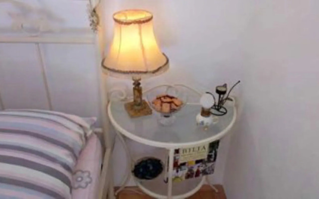 Old Dinka Studio Apartment