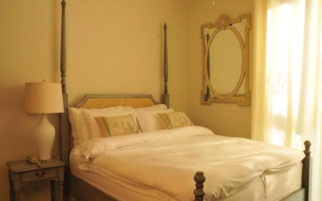 Her Glory by the Sea