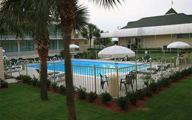 Battleship Inn Resort