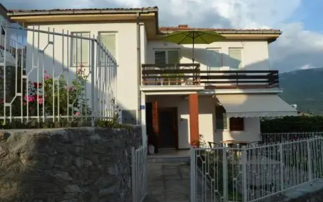 Meli Apartment