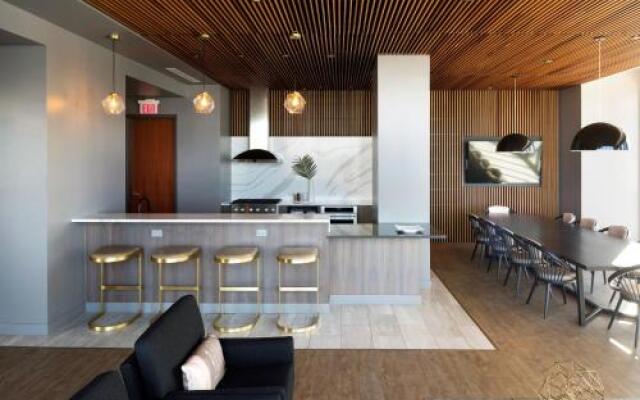 Stay Alfred on Marquette Avenue