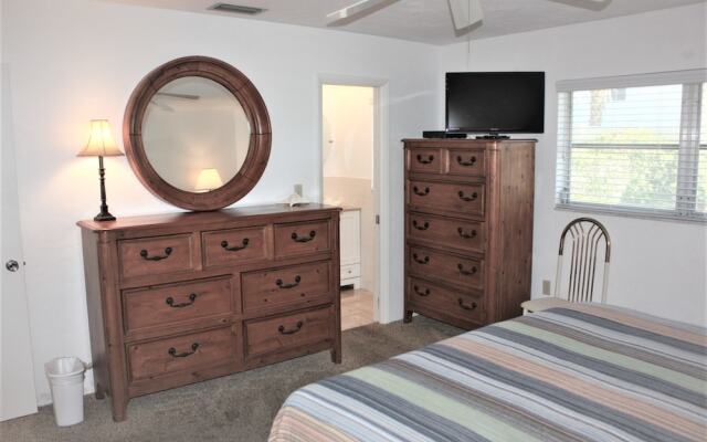 Jamaica Royale 088 - 2 Br Condo