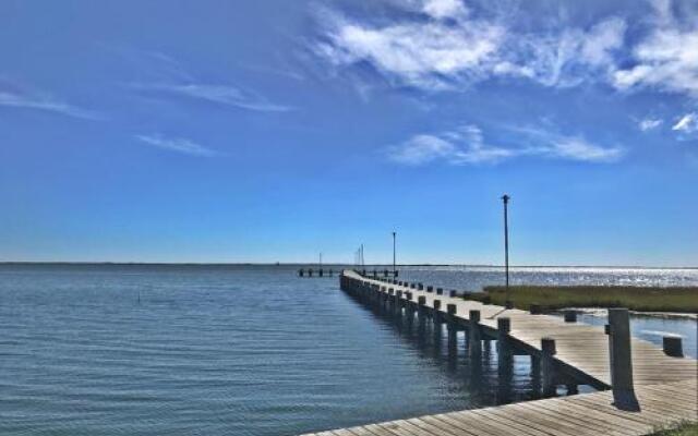 Oceanwalk East 411 1 Br condo by RedAwning