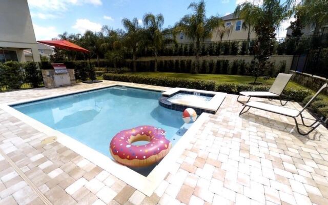 ACO PREMIUM - 6Bd pool and spa (1734)