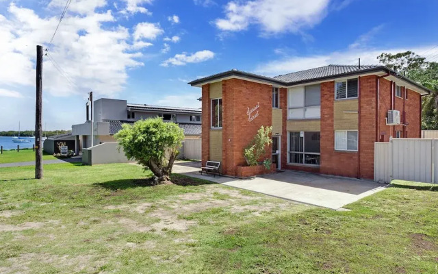 Sunset Court, Unit 1, 3 Resthaven Avenue