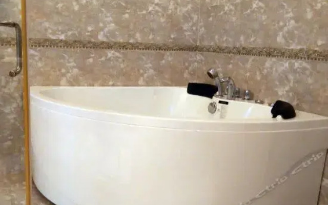 Mingyue Holiday Hotel