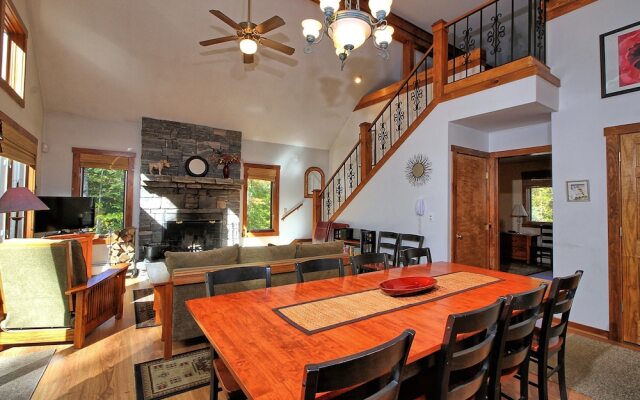 Mountain Mojo by RedAwning