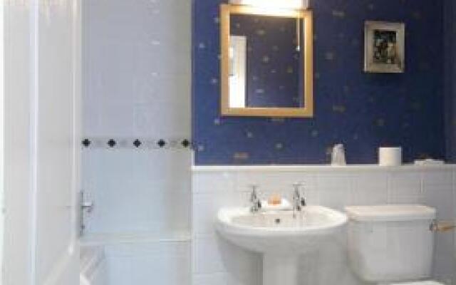 Fieldhead Hotel