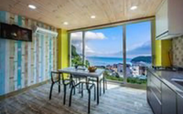Geoje Monaco Pension