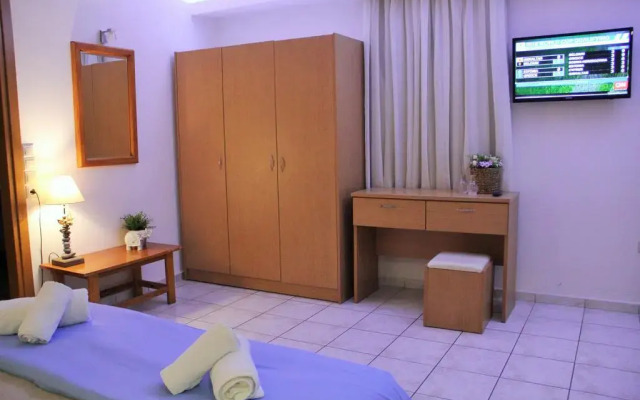 Soleil Apartments  Studios