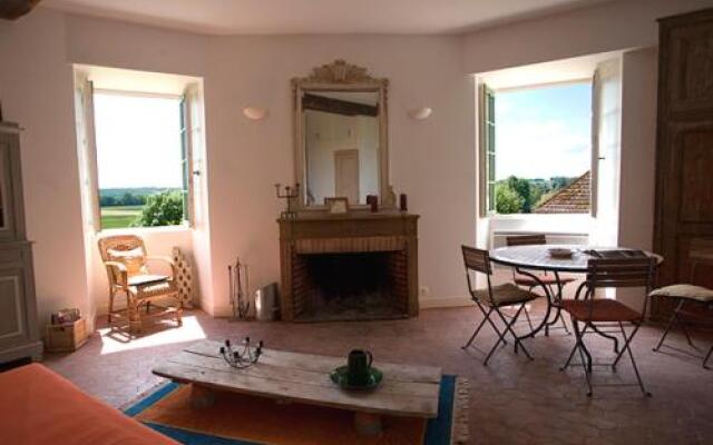 Coté-Serein La Privilège de la Tour Madame