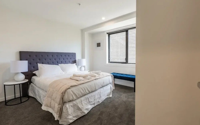 Lovely Apartment Near Myers Park in CBD