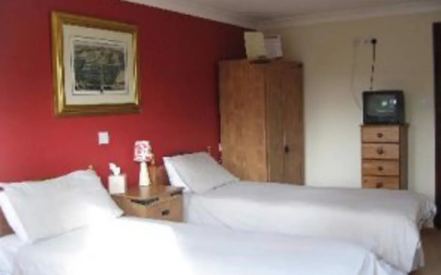 Axe & Compass Lodge