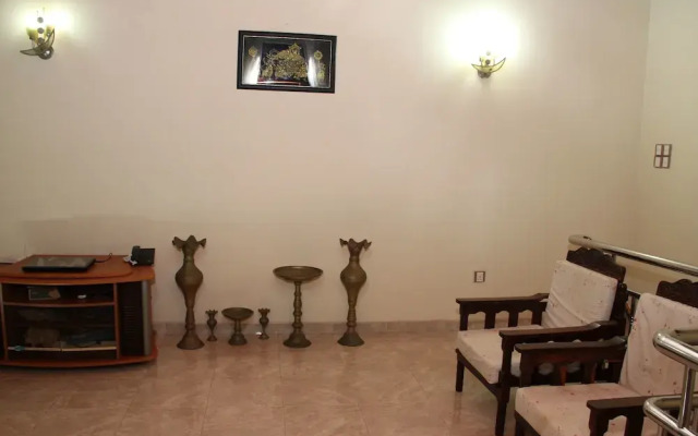 Girilena Guest House