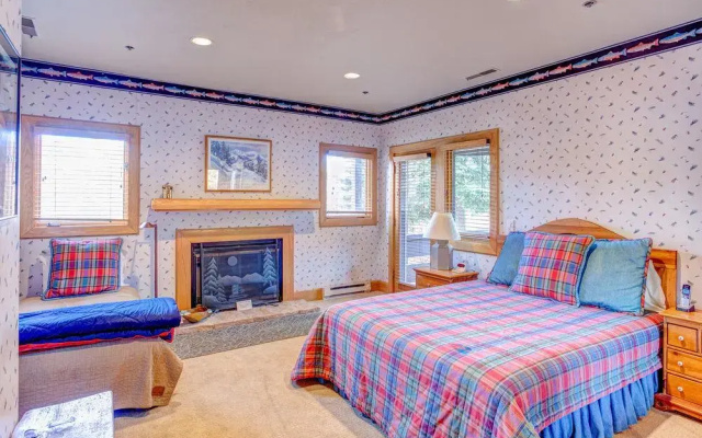 Silver Bird by Alpine Ski Properties