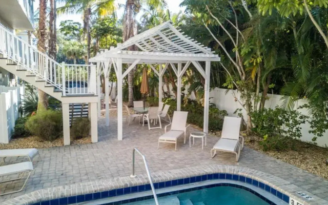 Terrace Condo 2 by RedAwning