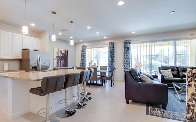 Solterra - 5204 Oakbourne Avenue