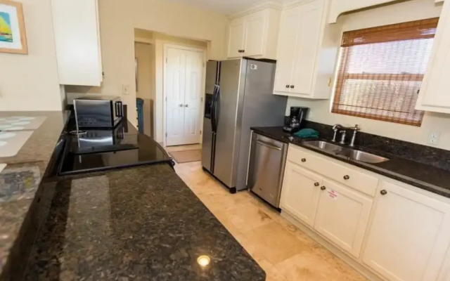 Captain Jax 5 Bedrooms 3 Bathrooms Home