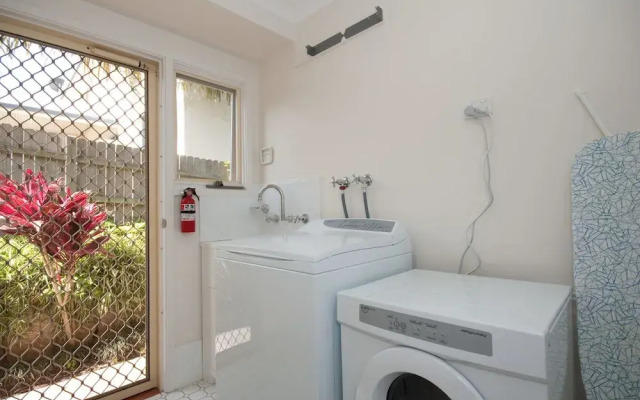 My Shell, 55 Blanch Street