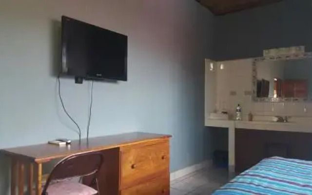 Tia Maria Guesthouse