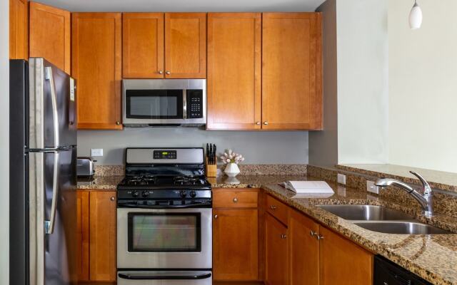 Stay Alfred at Dwell ATL