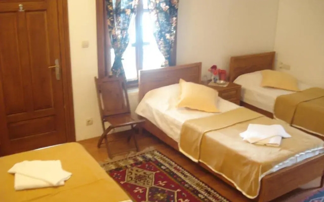 Misanli Pension