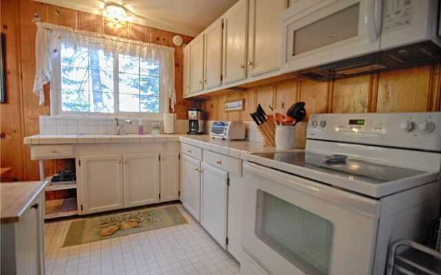 Huckleberry Hide-Away - 3 Br Cabin