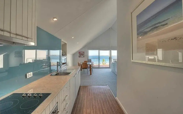 Sea Side Villa 3B