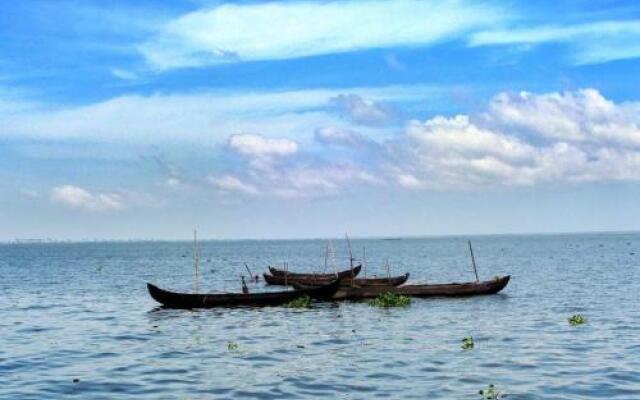 Eco Trails Houseboats